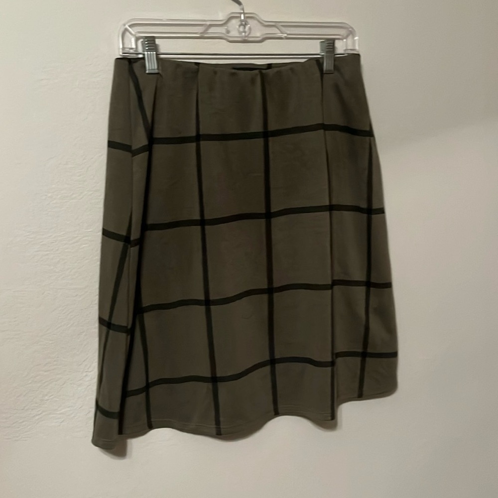 EUC L Renee c green and black plaid asymmetrical knee length skirt